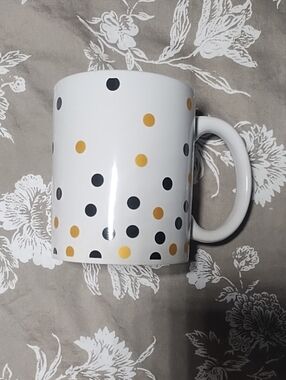MSRF, Inc White Polka Dot Ceramic Mug with Gold and Black Dots